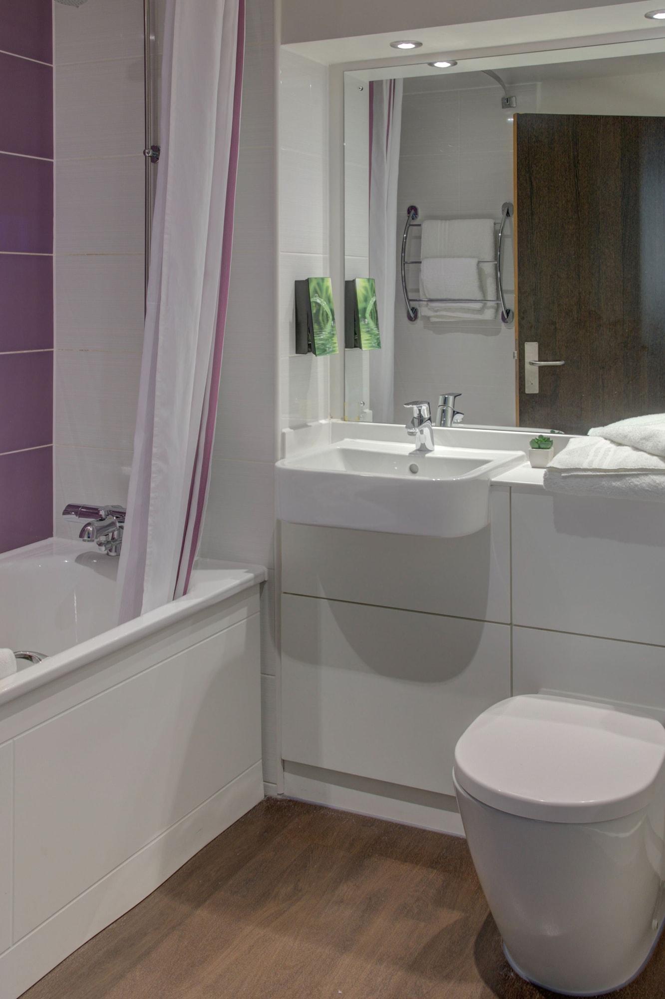 Premier Inn Huddersfield West Bagian luar foto