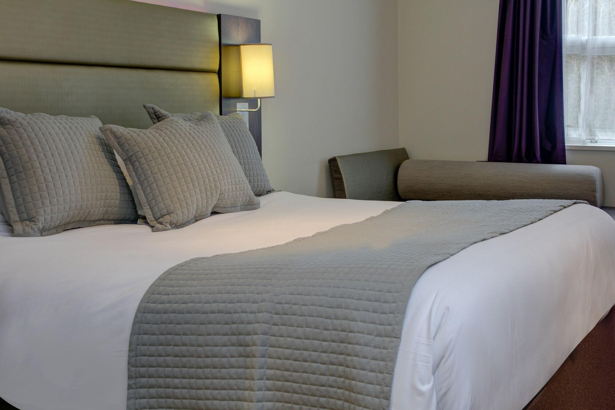 Premier Inn Huddersfield West Bagian luar foto