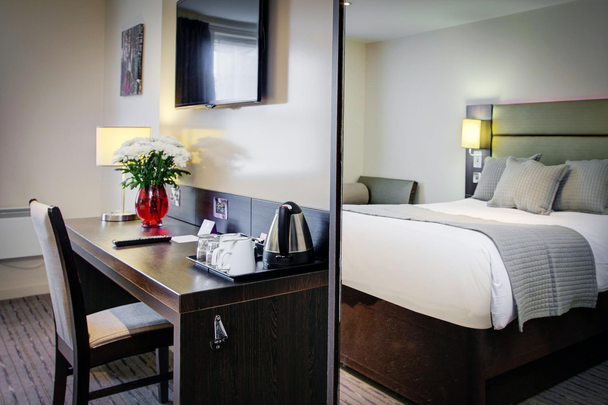 Premier Inn Huddersfield West Bagian luar foto