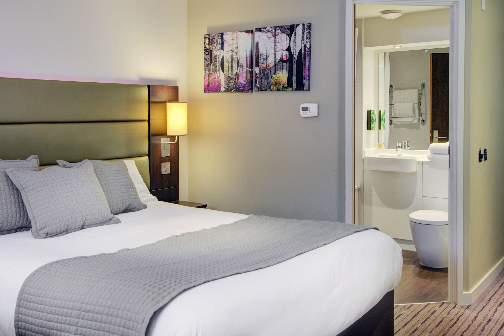 Premier Inn Huddersfield West Bagian luar foto