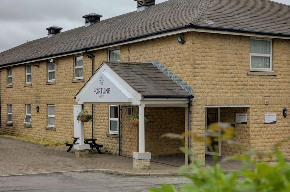 Premier Inn Huddersfield West Bagian luar foto