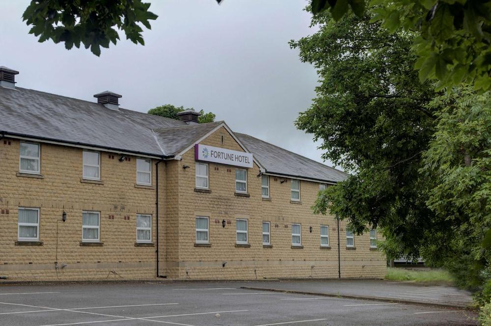 Premier Inn Huddersfield West Bagian luar foto